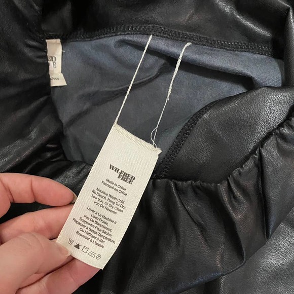 Aritzia Wilfred Free Daria Faux Leather Legging Size Small - Picture 9 of 11